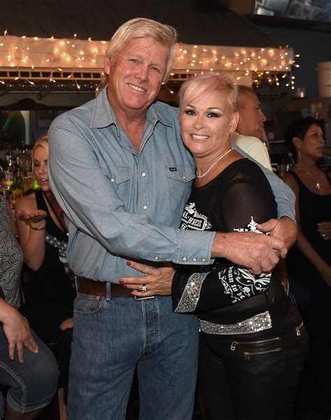 lorrie morgan spouse|Lorrie Morgan Has Been Married Six Times – Meet All Her 6。